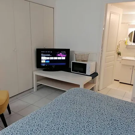Privatunterkunft Et Sdb Privees Dans Pavillon A 15 Mn Orly